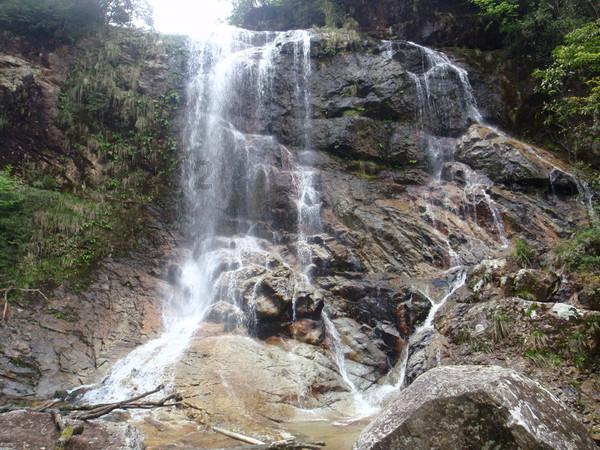 逃离拇指山地